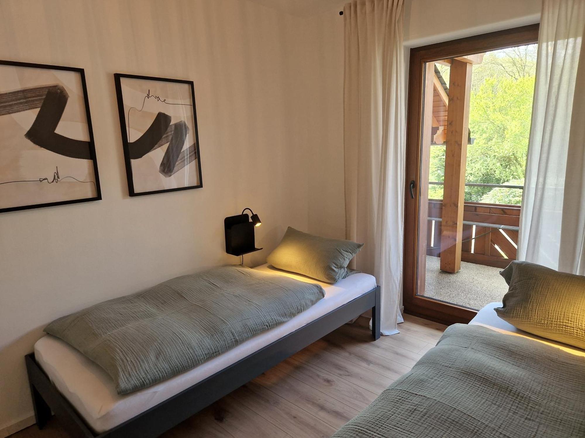 Haus Daut Fewo Mit Hallenbad ヴィリンゲン エクステリア 写真
