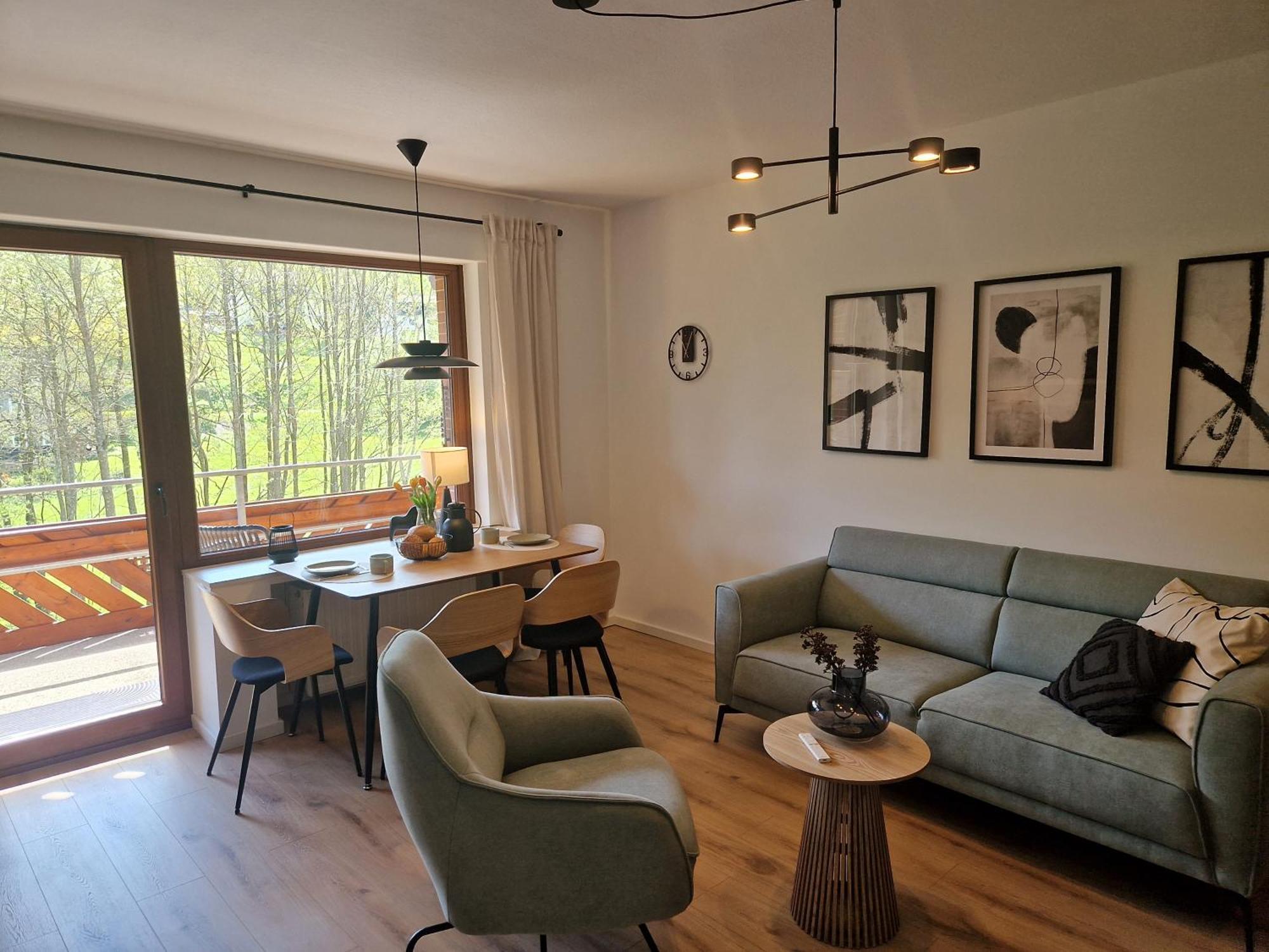 Haus Daut Fewo Mit Hallenbad ヴィリンゲン エクステリア 写真
